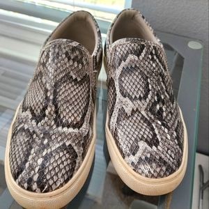 Snakeskin Print Shoes